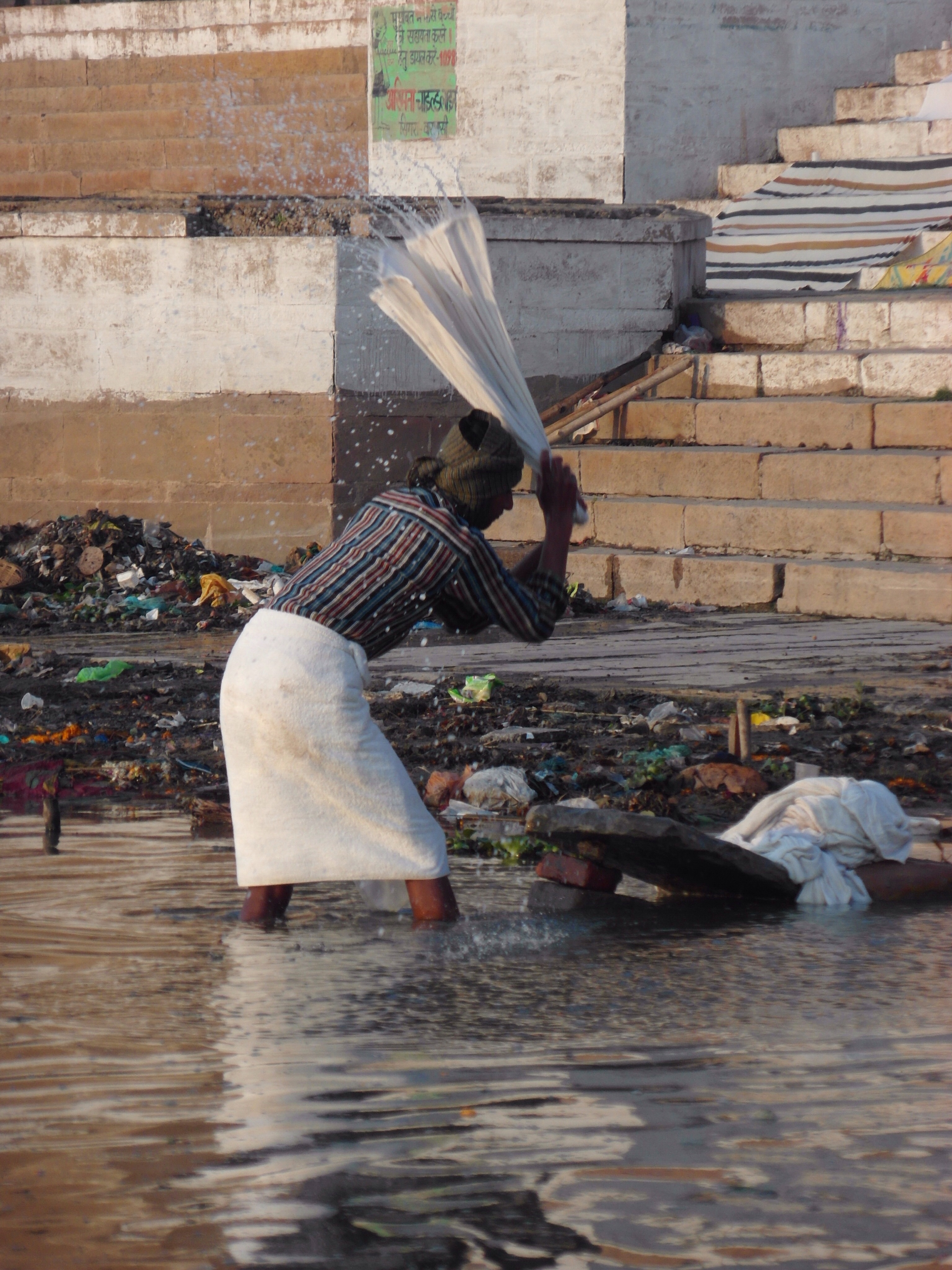 Clothes washer in the Ganges river