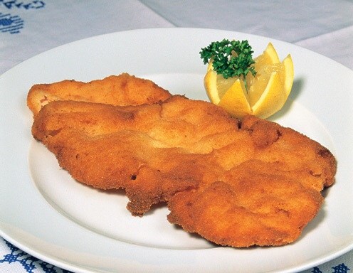 BEST of Austria food : the Wiener Schnitzel !