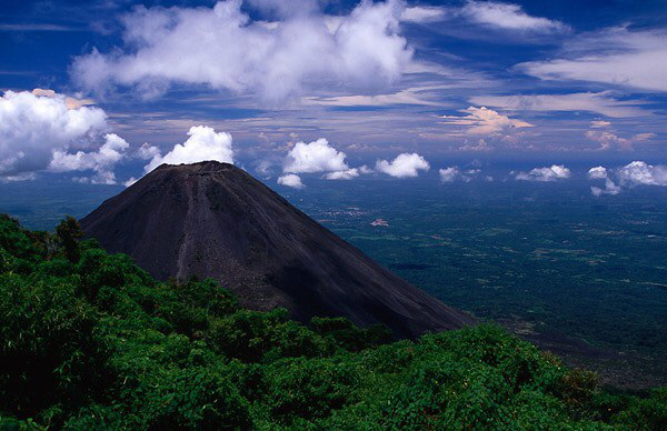 El Salvador ... Photo FrogandPrincess.Wordpress.com