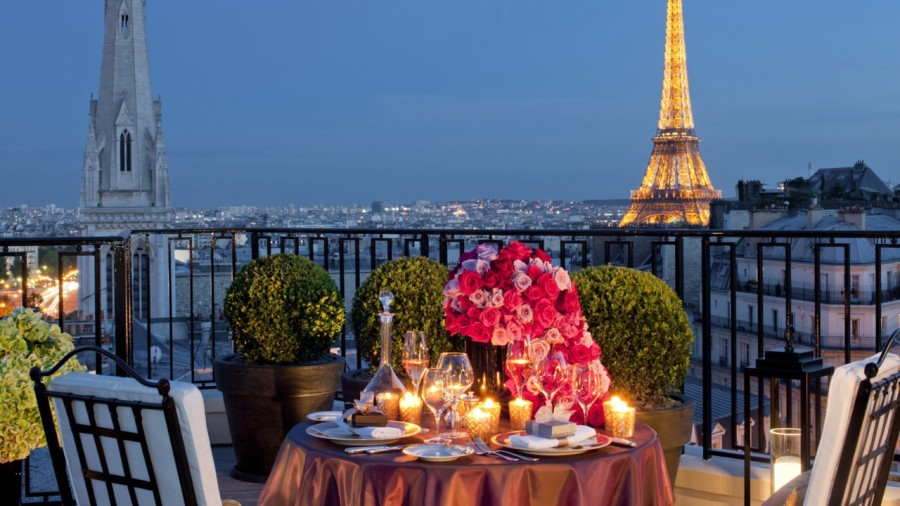 Travel Destinations of a lifetime: Paris France (Photo FourSeasons)